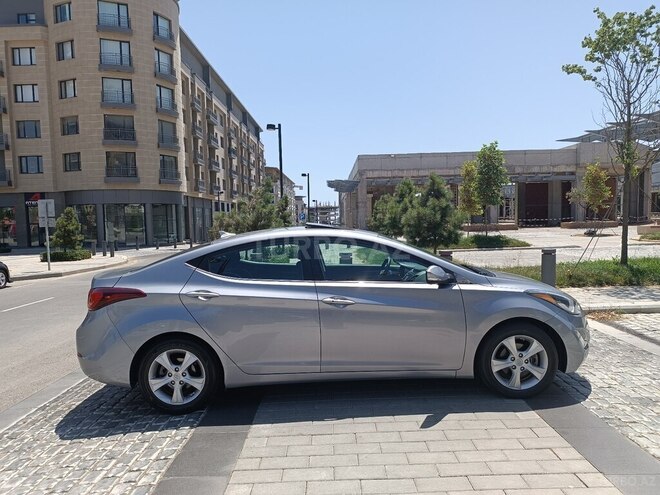 Hyundai Elantra 2015, 120,700 km - 1.8 l - Bakı