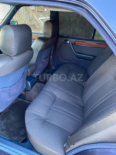 Mercedes E 220 1994, 547,962 km - 2.2 l - Bakı