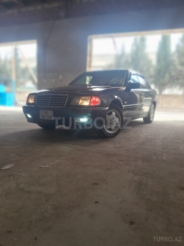 Mercedes C 230 1996, 394,585 km - 2.3 l - Salyan