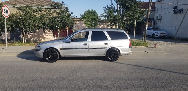 Opel Vectra 1998, 102,000 km - 2.0 l - Xaçmaz