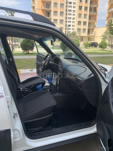 Chevrolet Niva 2016, 6,910 km - 1.7 l - Sumqayıt