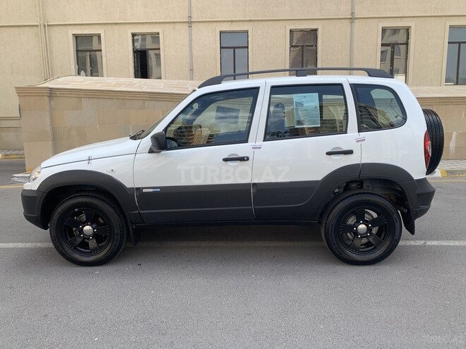 Chevrolet Niva 2016, 6,910 km - 1.7 l - Sumqayıt