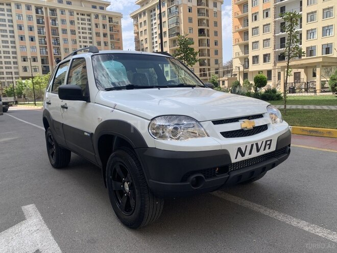 Chevrolet Niva 2016, 6,910 km - 1.7 l - Sumqayıt