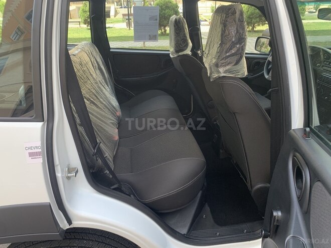 Chevrolet Niva 2016, 6,910 km - 1.7 l - Sumqayıt