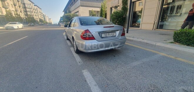 Mercedes E 220 2008, 259,000 km - 2.2 л - Bakı