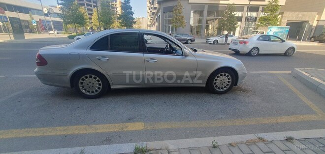 Mercedes E 220 2008, 259,000 km - 2.2 л - Bakı