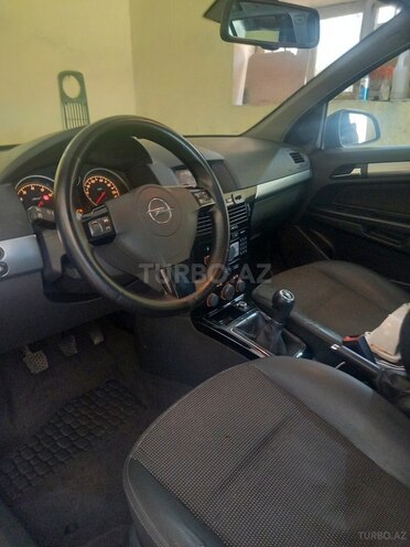 Opel Astra 2010, 241,947 km - 1.4 l - Bakı