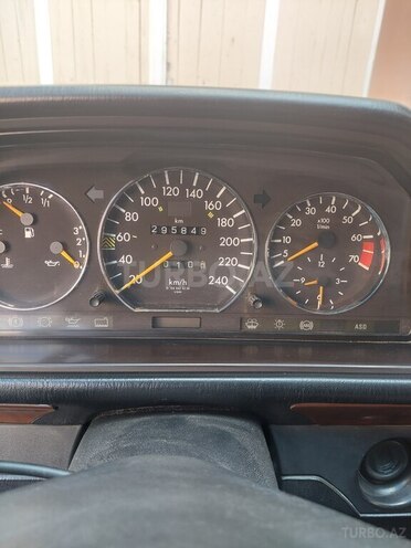 Mercedes E 230 1991, 301,000 km - 2.3 l - Gəncə