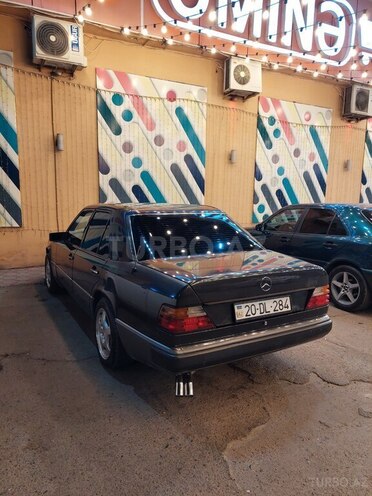 Mercedes E 230 1991, 301,000 km - 2.3 l - Gəncə