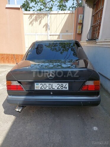 Mercedes E 230 1991, 301,000 km - 2.3 l - Gəncə