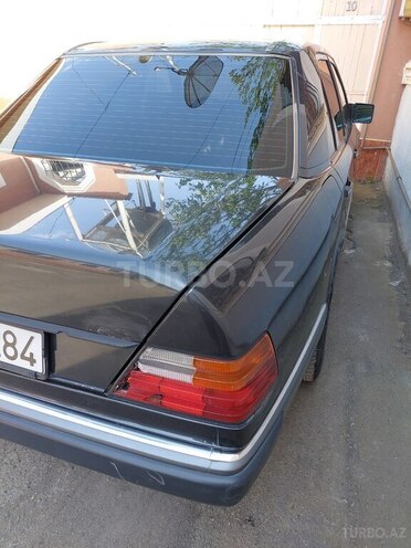 Mercedes E 230 1991, 301,000 km - 2.3 l - Gəncə