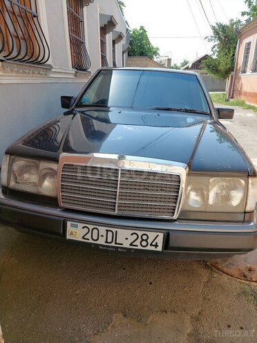 Mercedes E 230 1991, 301,000 km - 2.3 l - Gəncə