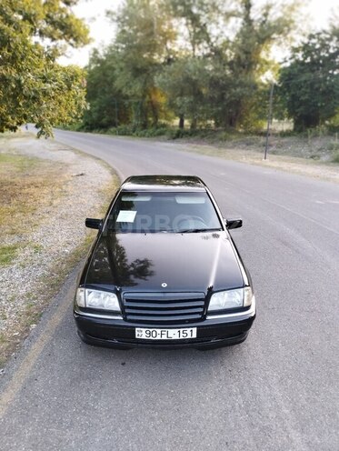 Mercedes C 180 1997, 350,000 km - 1.8 л - İsmayıllı