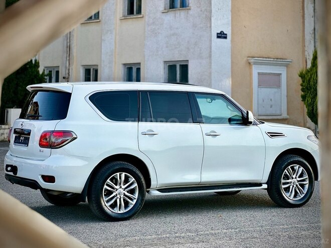 Nissan Patrol 2010, 217,000 km - 5.6 l - Gəncə
