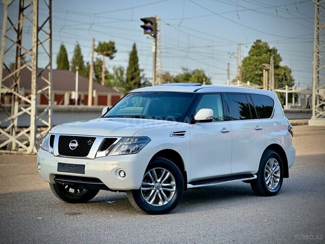 Nissan Patrol 2010, 217,000 km - 5.6 l - Gəncə