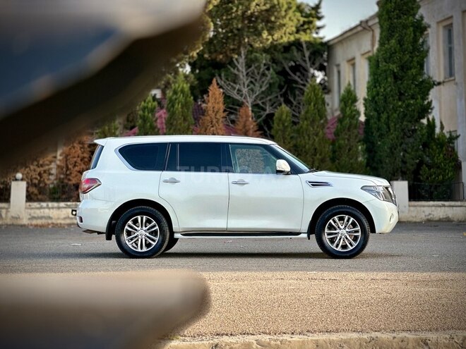 Nissan Patrol 2010, 217,000 km - 5.6 l - Gəncə