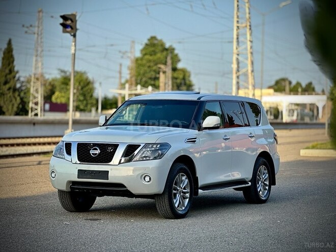 Nissan Patrol 2010, 217,000 km - 5.6 l - Gəncə