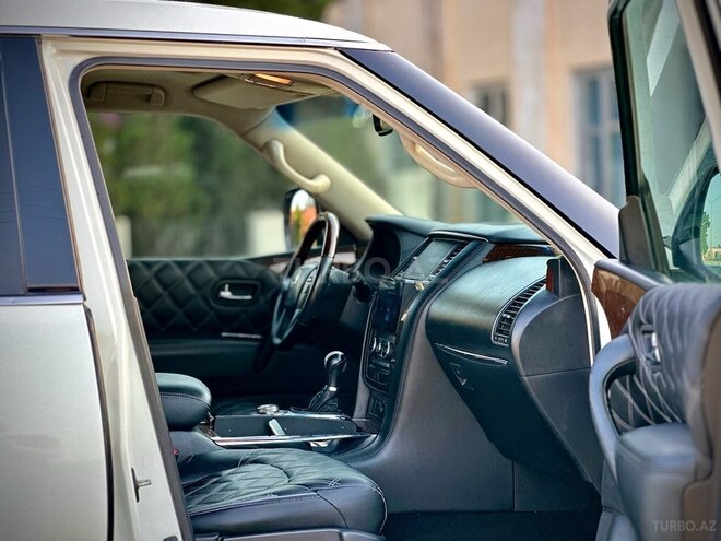 Nissan Patrol 2010, 217,000 km - 5.6 l - Gəncə