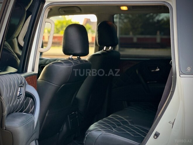 Nissan Patrol 2010, 217,000 km - 5.6 l - Gəncə