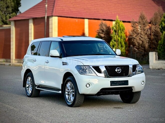 Nissan Patrol 2010, 217,000 km - 5.6 l - Gəncə