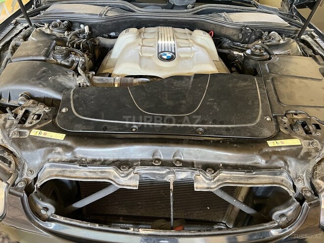 BMW 745 2003, 247,000 km - 4.4 l - Gəncə