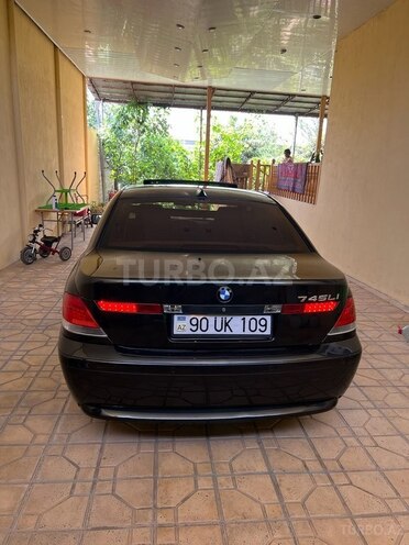 BMW 745 2003, 247,000 km - 4.4 l - Gəncə