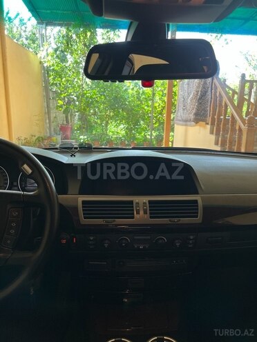 BMW 745 2003, 247,000 km - 4.4 l - Gəncə