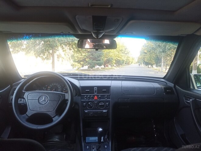 Mercedes C 200 1998, 300,000 km - 2.0 l - İmişli