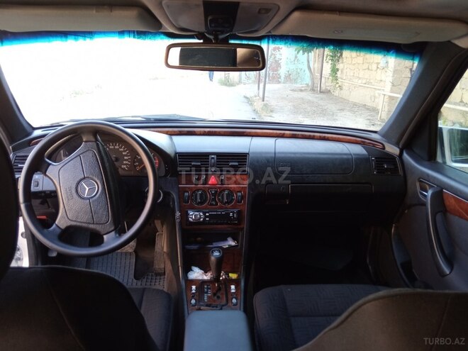 Mercedes C 220 1999, 235,698 km - 2.2 л - Bakı
