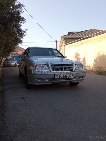 Mercedes C 220 1999, 235,698 km - 2.2 л - Bakı