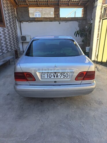 Mercedes E 300 1999, 289,000 km - 3.0 l - Bakı