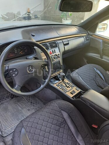 Mercedes E 300 1999, 289,000 km - 3.0 l - Bakı