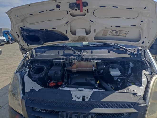 Iveco  2009, 490,000 km - 3.0 l - Bakı
