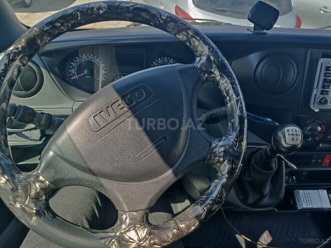 Iveco  2009, 490,000 km - 3.0 l - Bakı