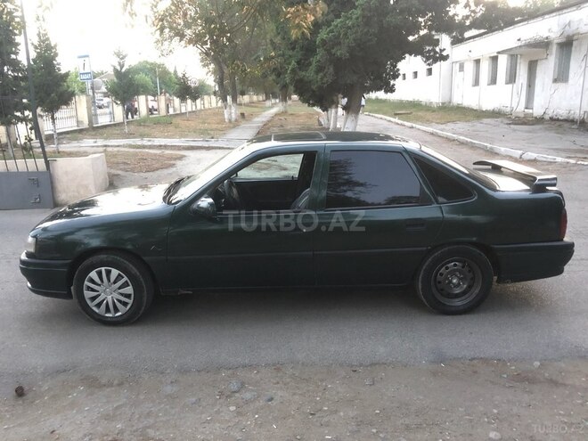 Opel Vectra 1995, 380,000 km - 2.0 l - Sumqayıt