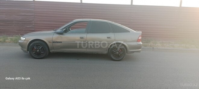 Opel Vectra 1997, 380,000 km - 2.0 l - Sumqayıt