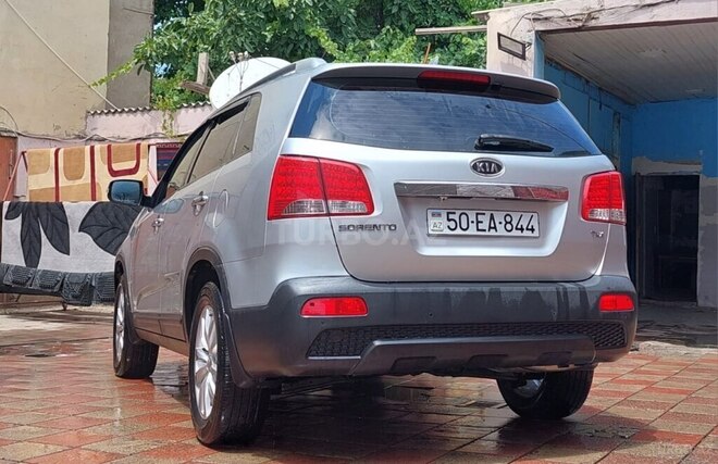 Kia Sorento 2011, 215,000 km - 2.0 l - Sumqayıt