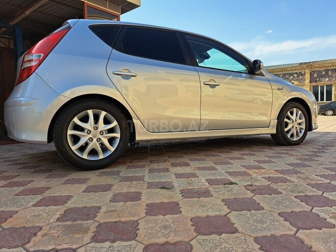 Hyundai i30 2010, 144,700 km - 1.6 l - Gəncə
