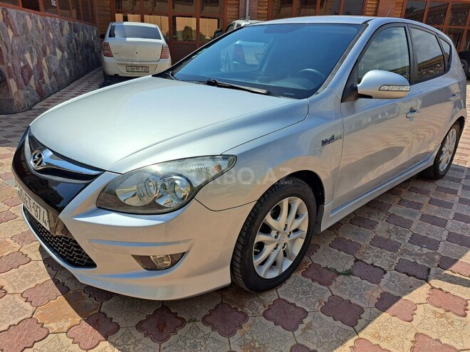Hyundai i30 2010, 144,700 km - 1.6 l - Gəncə