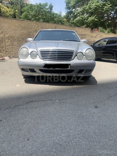 Mercedes E 280 2000, 260,258 km - 2.8 l - Bakı