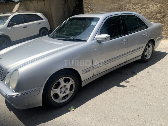 Mercedes E 280 2000, 260,258 km - 2.8 l - Bakı