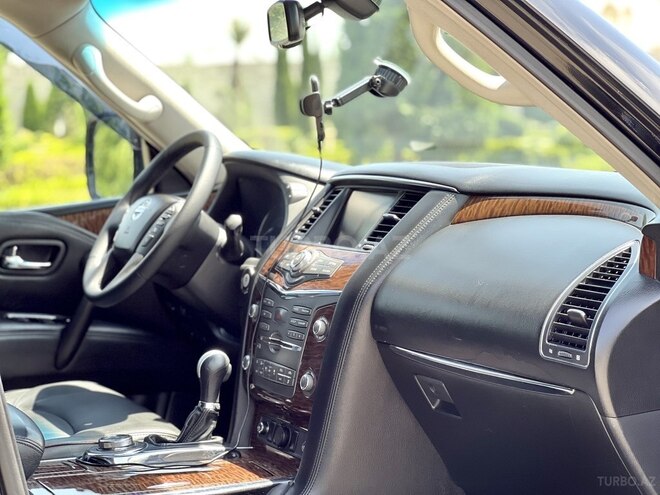 Nissan Patrol 2010, 189,632 km - 5.6 l - Gəncə