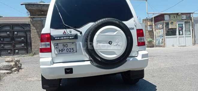 Mitsubishi Pajero io 1999, 234,567 km - 1.8 l - Bakı