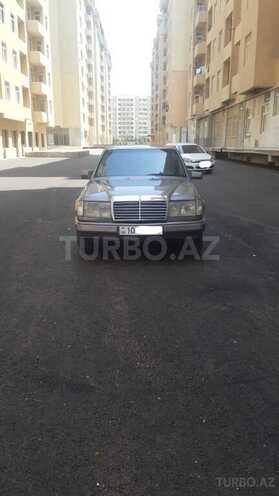 Mercedes E 250 1992, 258,075 km - 2.5 l - Bakı