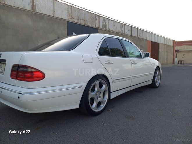 Mercedes E 320 2001, 311,621 km - 3.2 l - Bakı