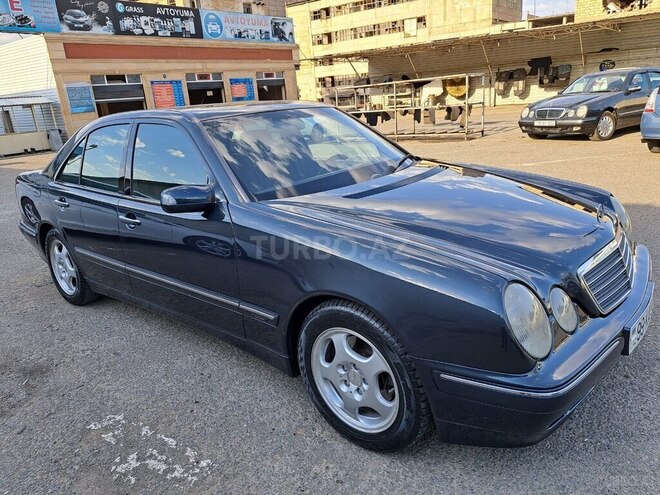 Mercedes E 240 2000, 286,000 km - 2.4 l - Gəncə