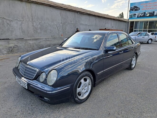 Mercedes E 240 2000, 286,000 km - 2.4 l - Gəncə