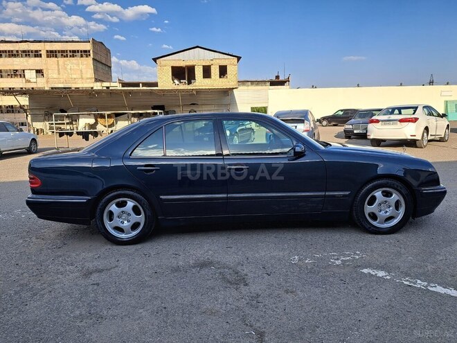 Mercedes E 240 2000, 286,000 km - 2.4 l - Gəncə