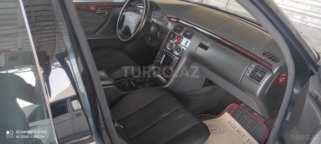 Mercedes E 240 2000, 286,000 km - 2.4 l - Gəncə