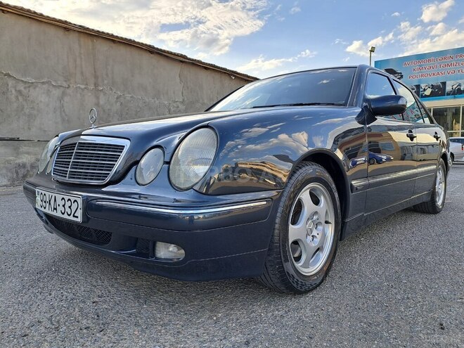 Mercedes E 240 2000, 286,000 km - 2.4 l - Gəncə